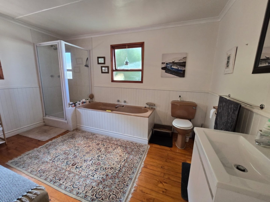 6 Bedroom Property for Sale in Wilderness Central Western Cape